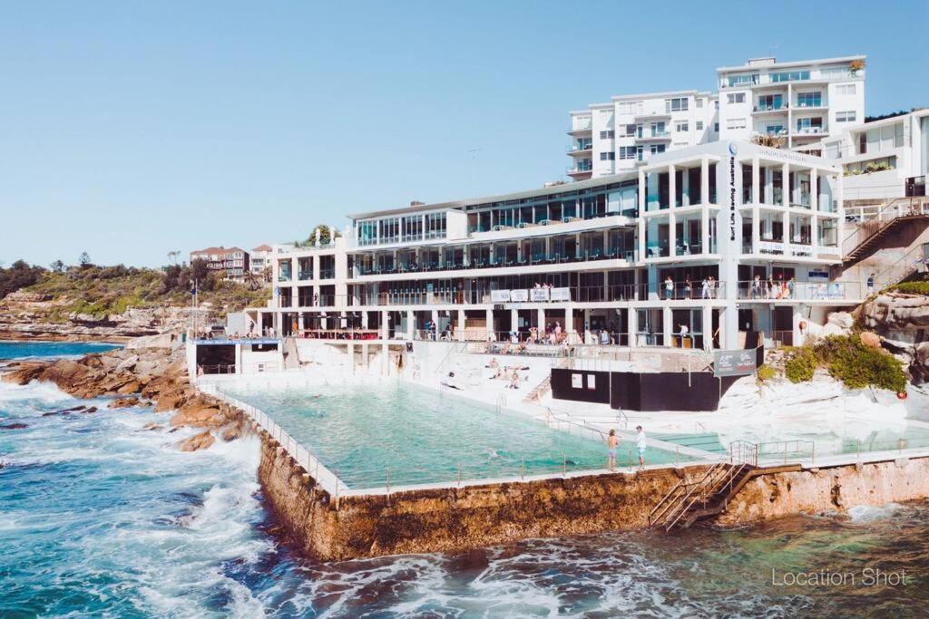 Bondi Lux 2br Unit Parking And Lift Apartment Sydney